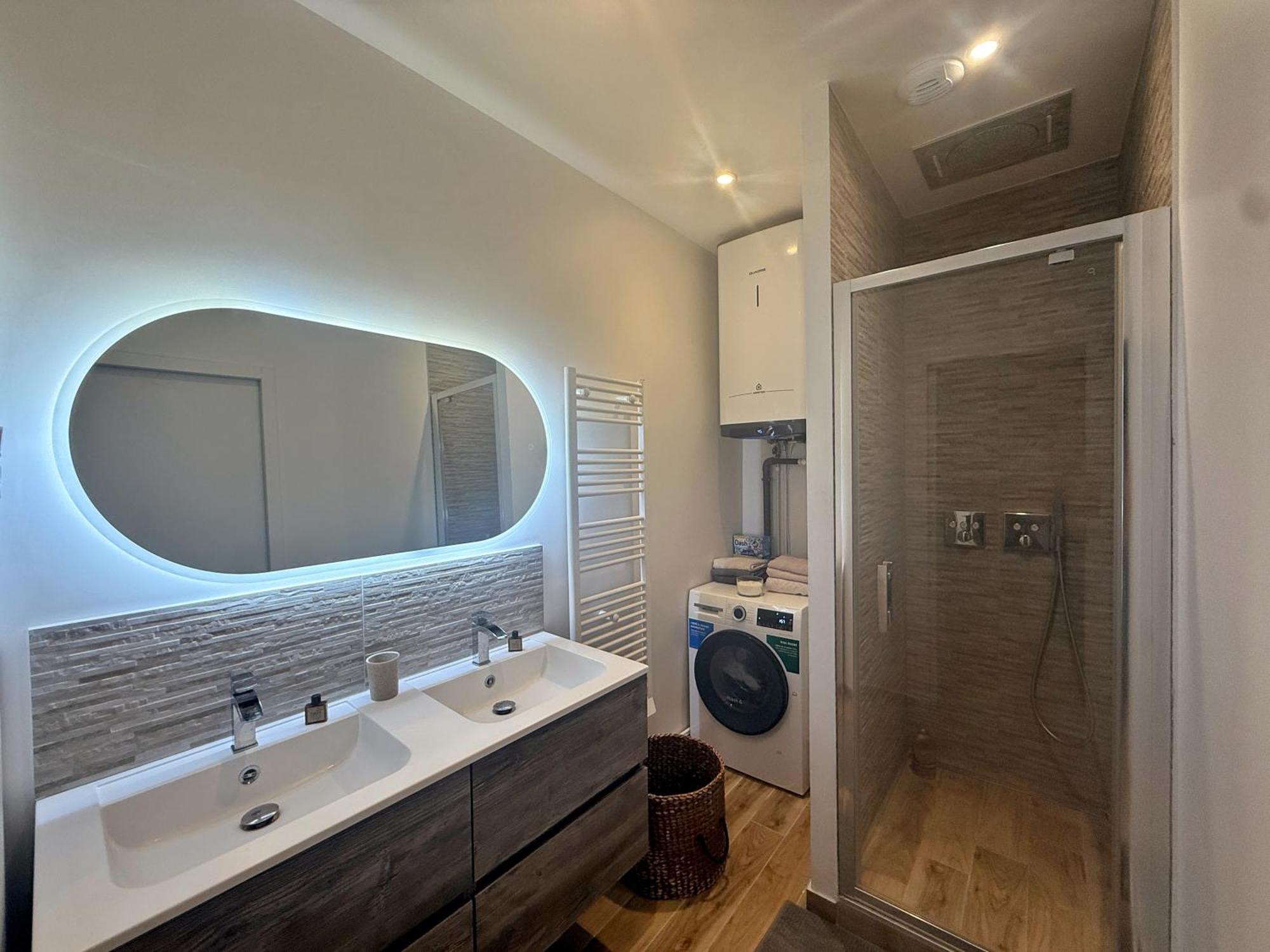 Salon Cosy Et Lumineux Proche Arc De Triomphe Homestay